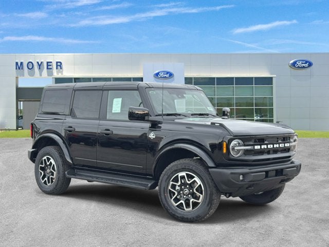2026 Ford Bronco Outer Banks