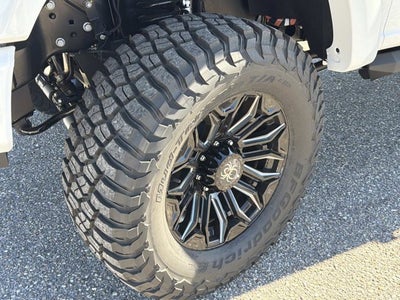 2026 Ford Super Duty F-250 SRW Black Widow