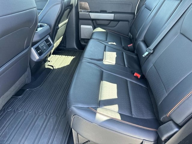 2025 Ford Super Duty F-350 SRW LARIAT