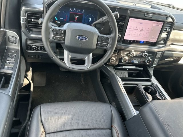 2025 Ford Super Duty F-350 DRW LARIAT