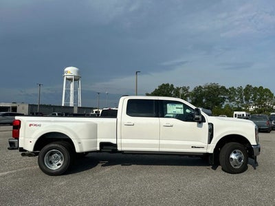 2025 Ford Super Duty F-350 DRW LARIAT