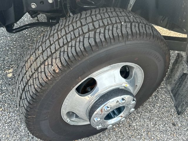 2025 Ford Super Duty F-350 DRW LARIAT