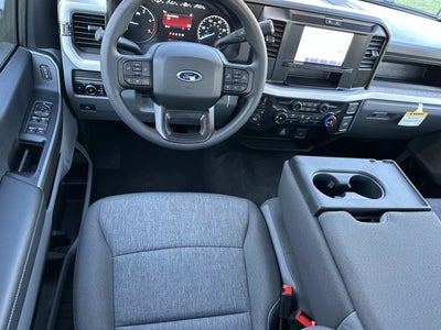 2026 Ford Super Duty F-350 DRW XL