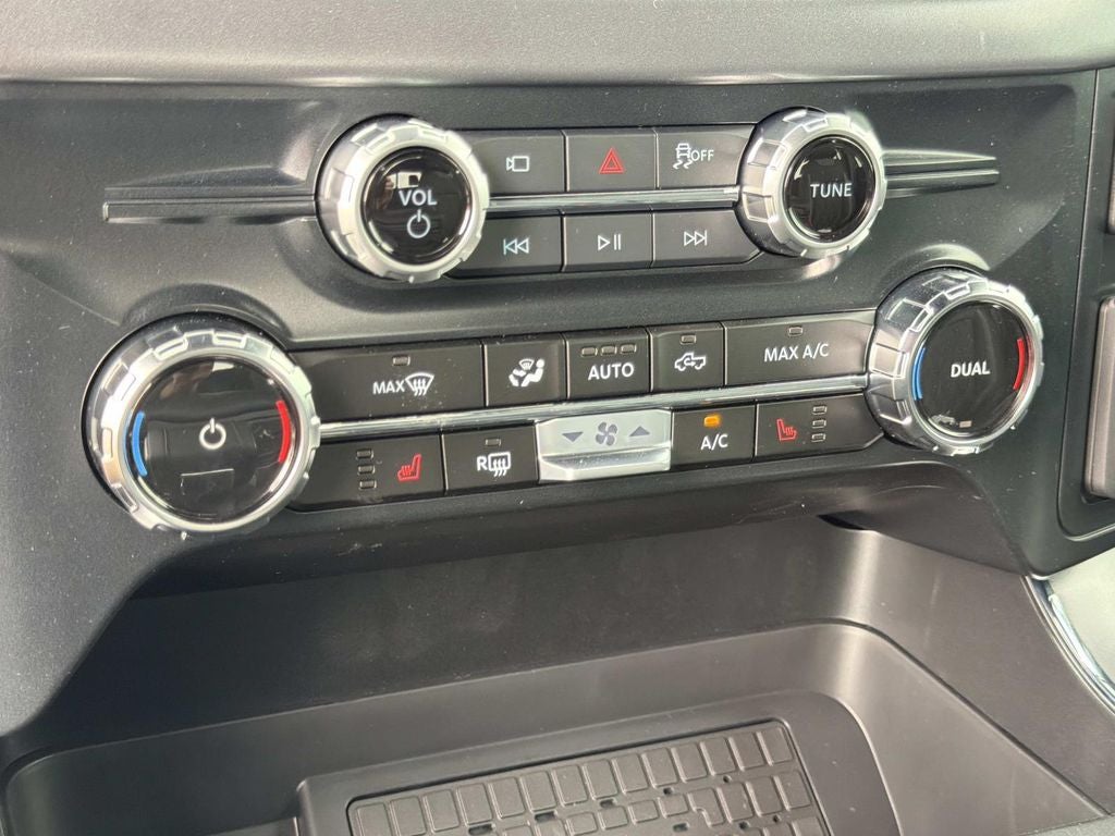 2026 Ford F-150 XLT BLACK WIDOW