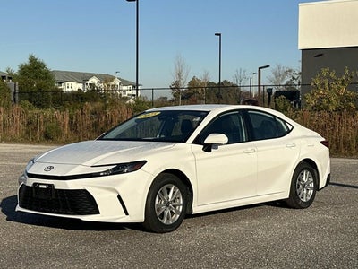 2025 Toyota Camry LE
